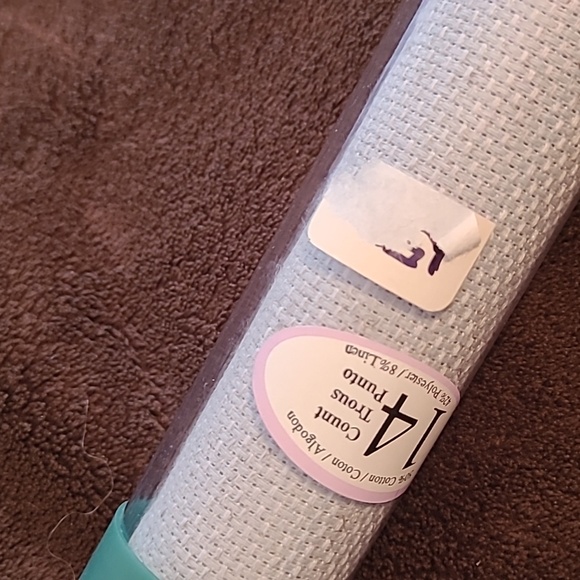 New Cross Stitch 14 count fiddlers cloth Sz 15" x 18" - Picture 3 of 6